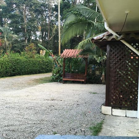 הוסטל Puerto Viejo de Talamanca Las Casitas De Playa Negra מראה חיצוני תמונה