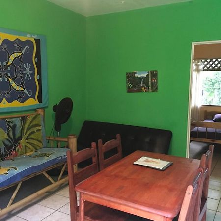 הוסטל Puerto Viejo de Talamanca Las Casitas De Playa Negra מראה חיצוני תמונה
