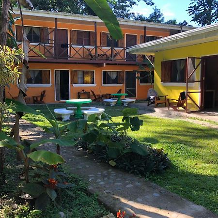 הוסטל Puerto Viejo de Talamanca Las Casitas De Playa Negra מראה חיצוני תמונה