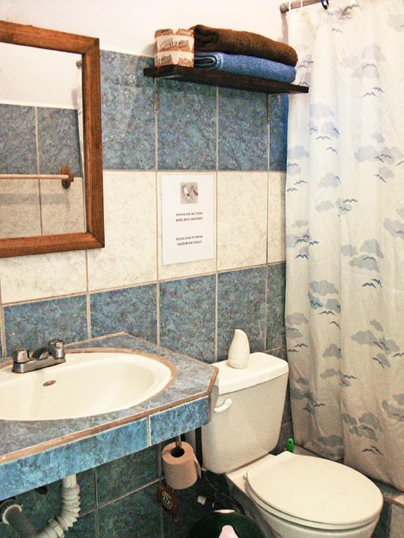 הוסטל Puerto Viejo de Talamanca Las Casitas De Playa Negra מראה חיצוני תמונה