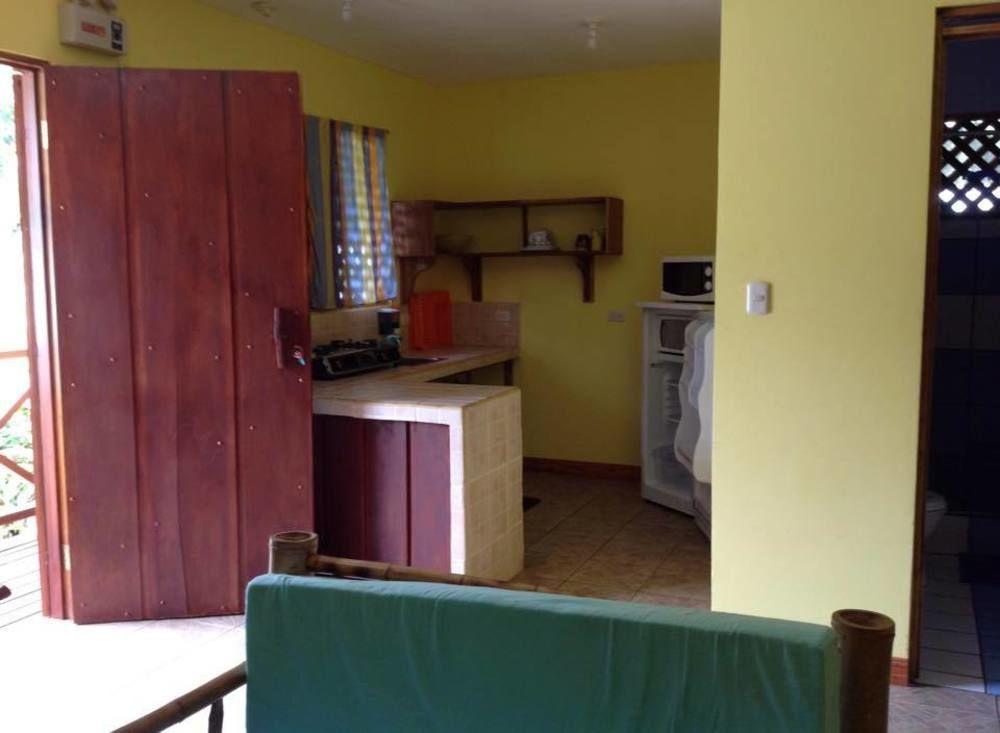הוסטל Puerto Viejo de Talamanca Las Casitas De Playa Negra מראה חיצוני תמונה