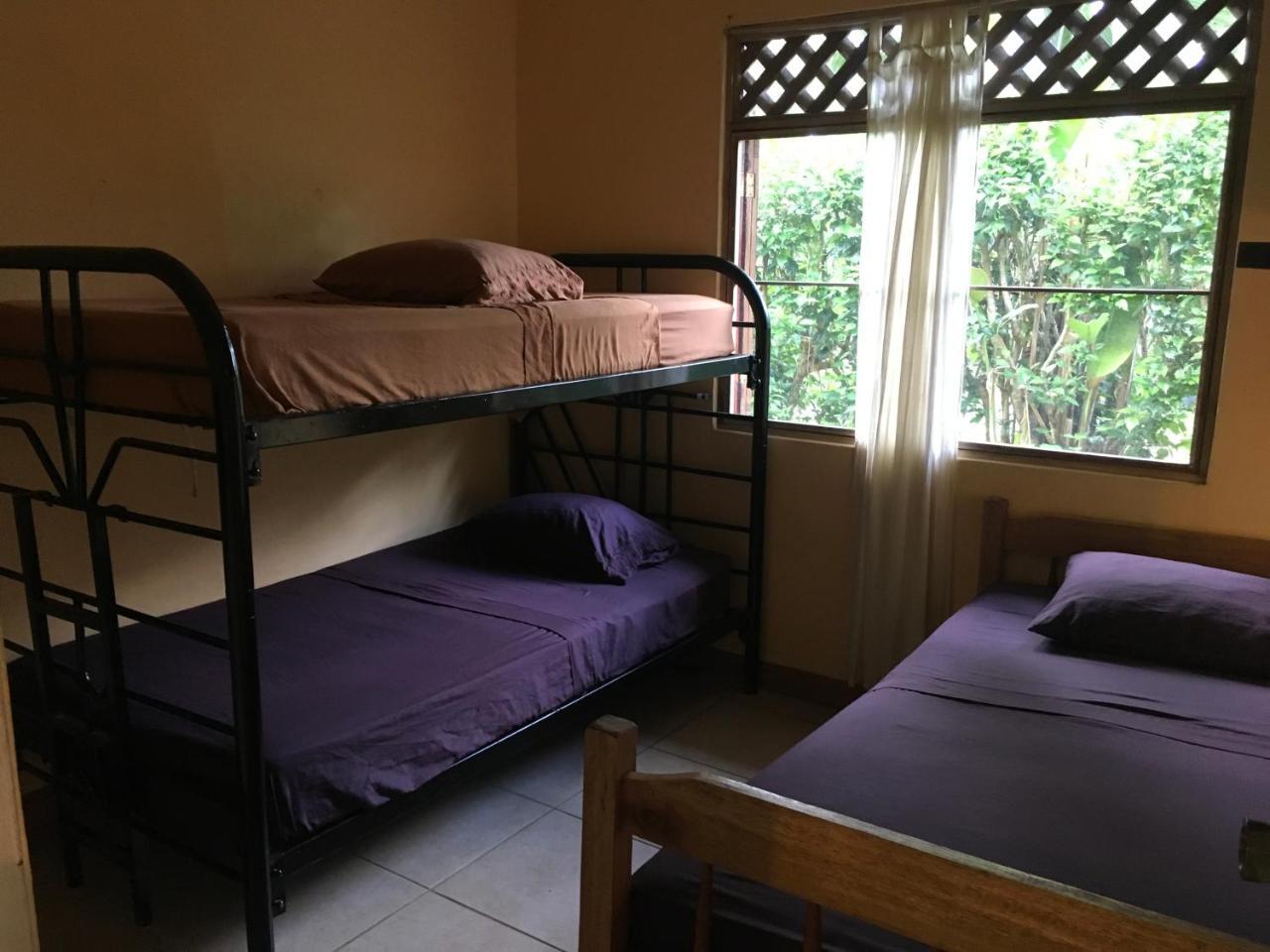 הוסטל Puerto Viejo de Talamanca Las Casitas De Playa Negra מראה חיצוני תמונה