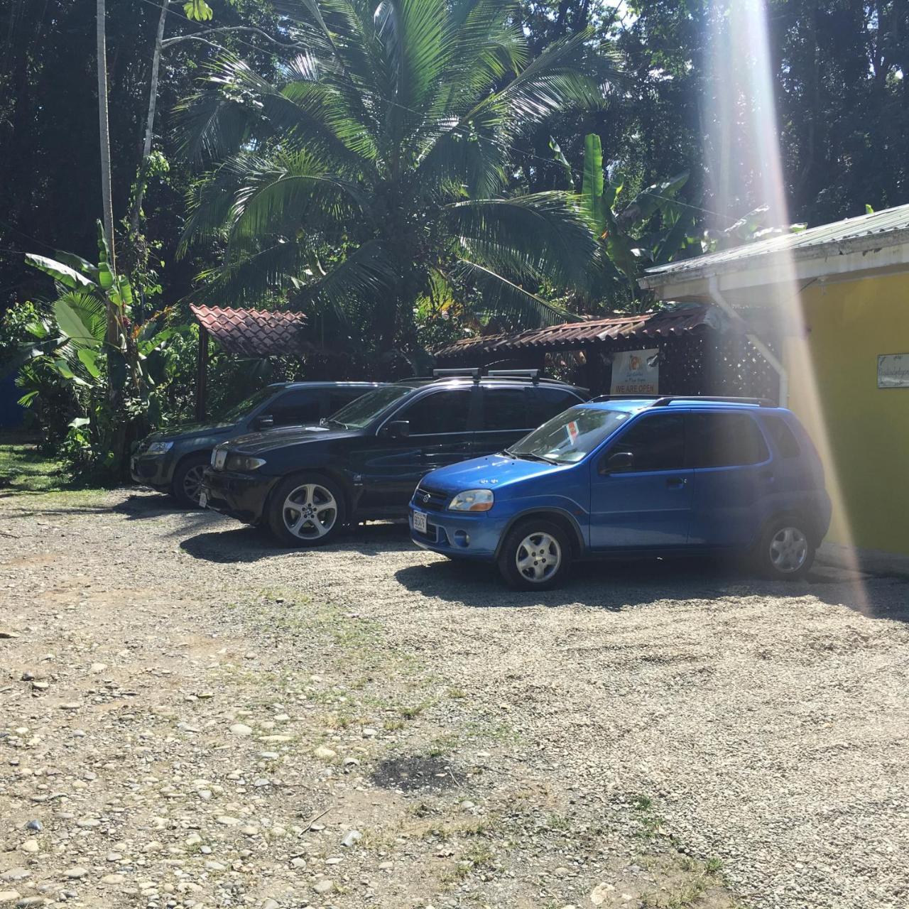 הוסטל Puerto Viejo de Talamanca Las Casitas De Playa Negra מראה חיצוני תמונה