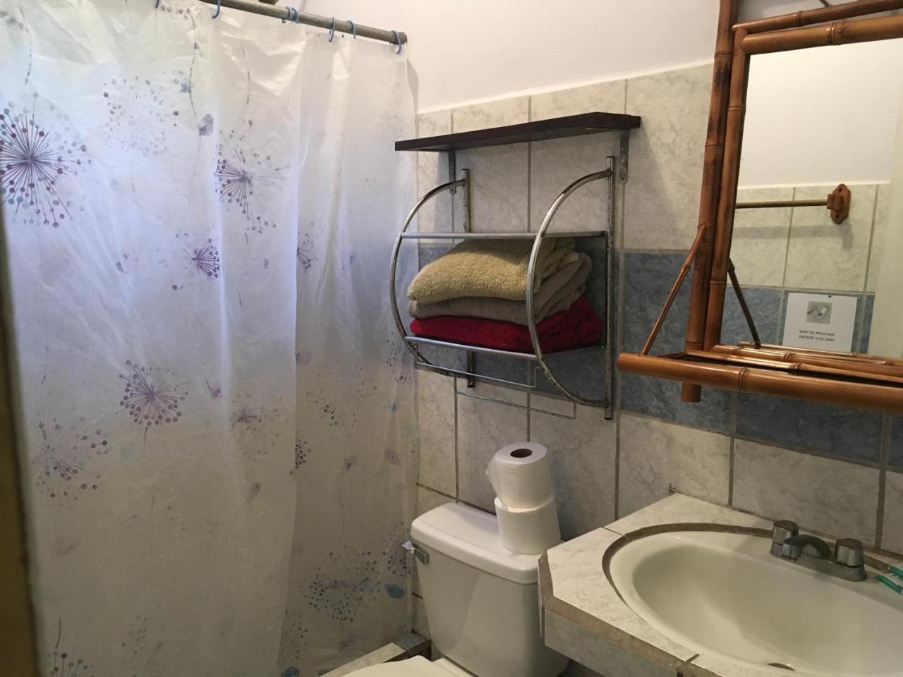 הוסטל Puerto Viejo de Talamanca Las Casitas De Playa Negra מראה חיצוני תמונה