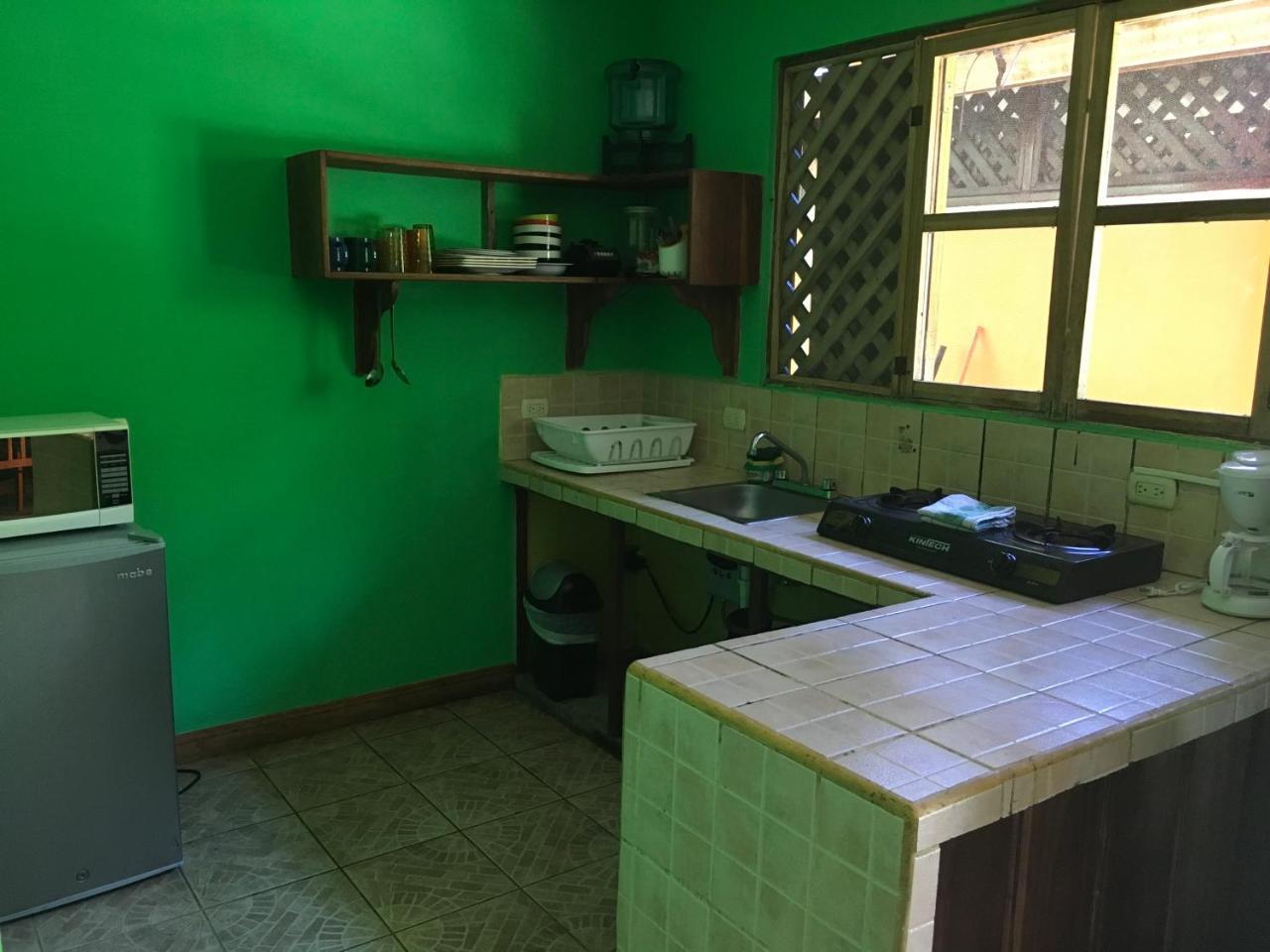 הוסטל Puerto Viejo de Talamanca Las Casitas De Playa Negra מראה חיצוני תמונה